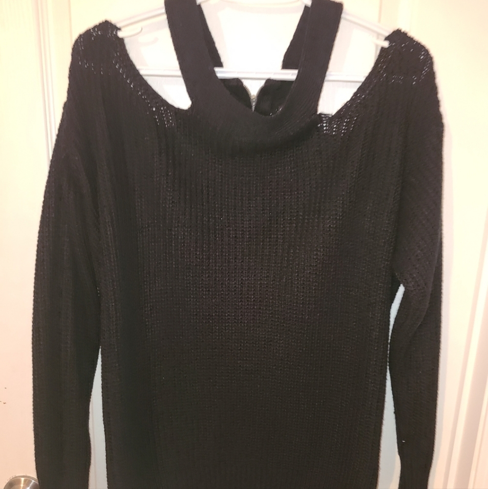 Blavk shirt